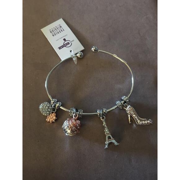 Eiffel Tower Charm from Just Jewelry - Picture 4 of 4